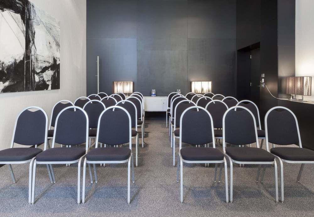 Ac Hotel Torino By Marriott Bagian luar foto