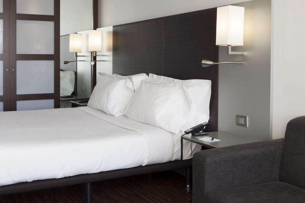 Ac Hotel Torino By Marriott Bagian luar foto