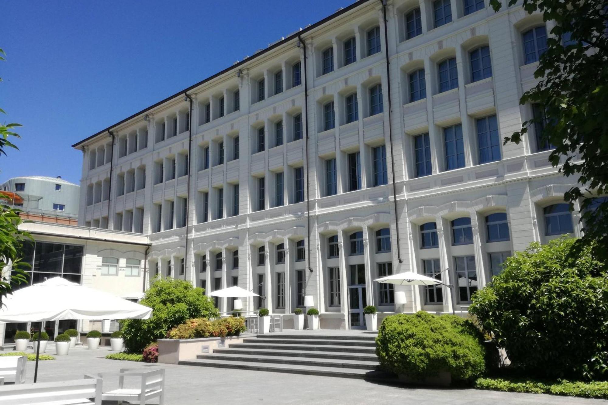 Ac Hotel Torino By Marriott Bagian luar foto