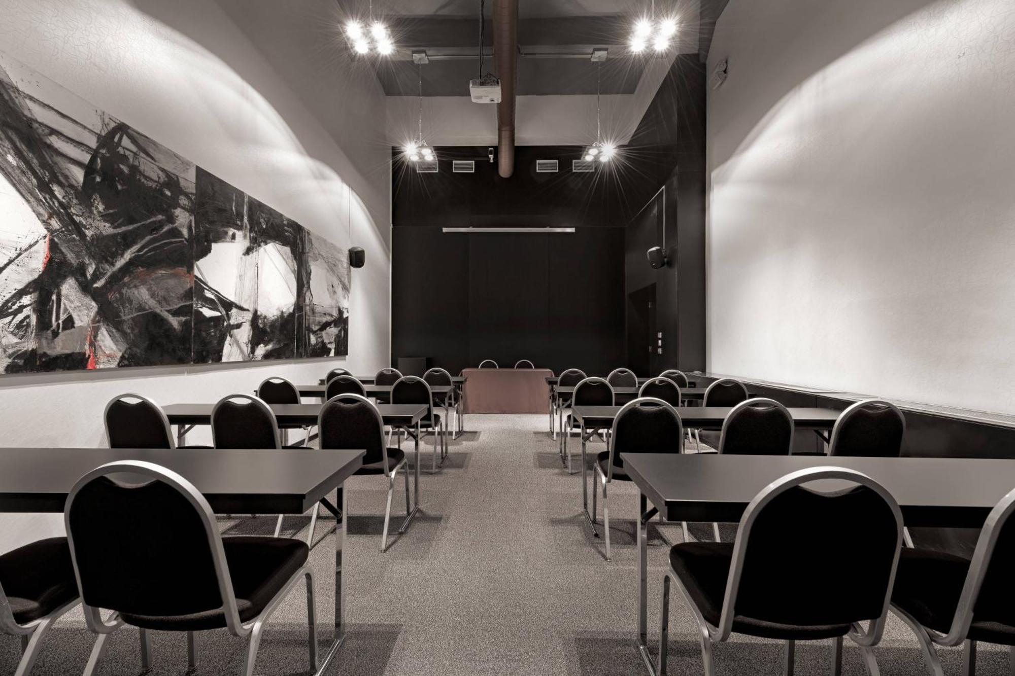 Ac Hotel Torino By Marriott Bagian luar foto