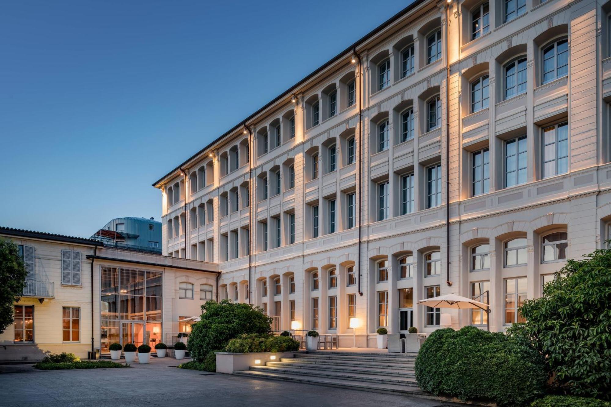 Ac Hotel Torino By Marriott Bagian luar foto