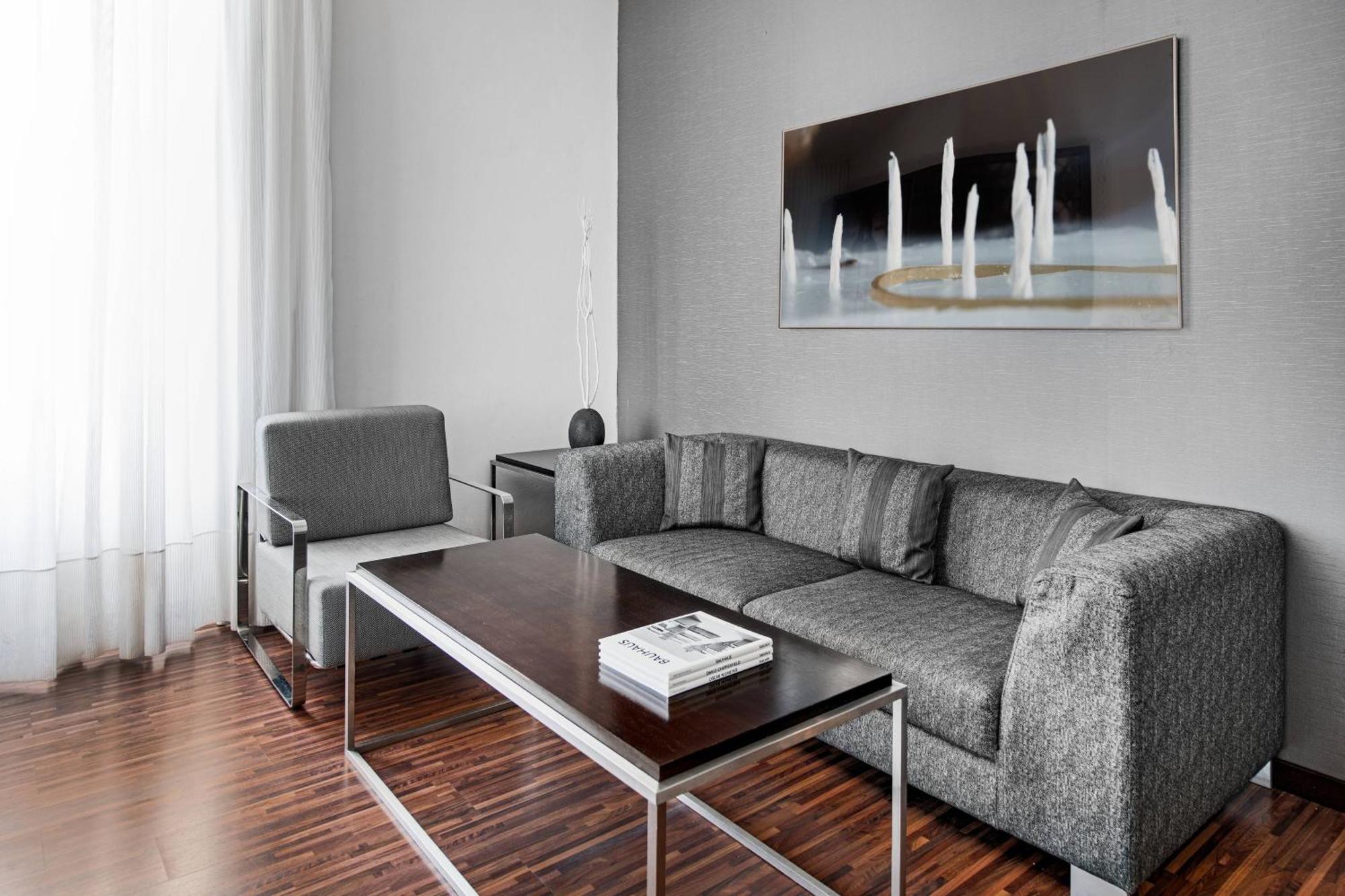 Ac Hotel Torino By Marriott Bagian luar foto